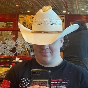 Meet your Posher, Tommy